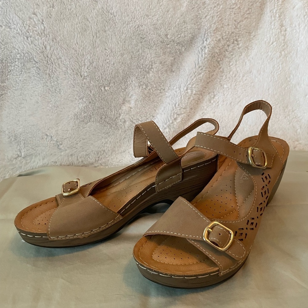 Patrizia Tan Block Heel Sandals